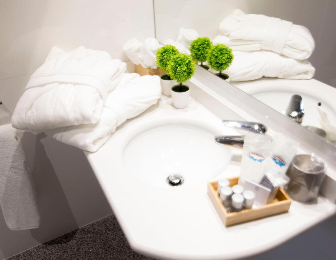 Hotel Boutique Bahia De פלנסיה מראה חיצוני תמונה